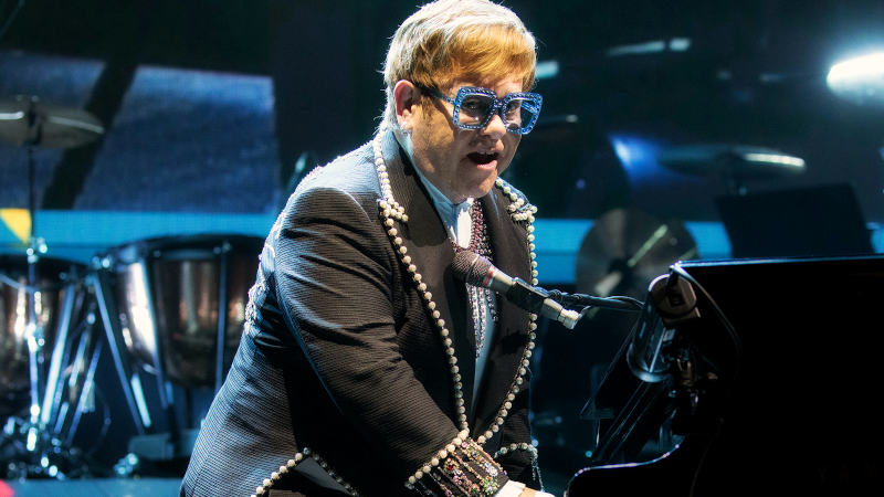 Elton John sin gira ni celebración en honor a la princesa Diana